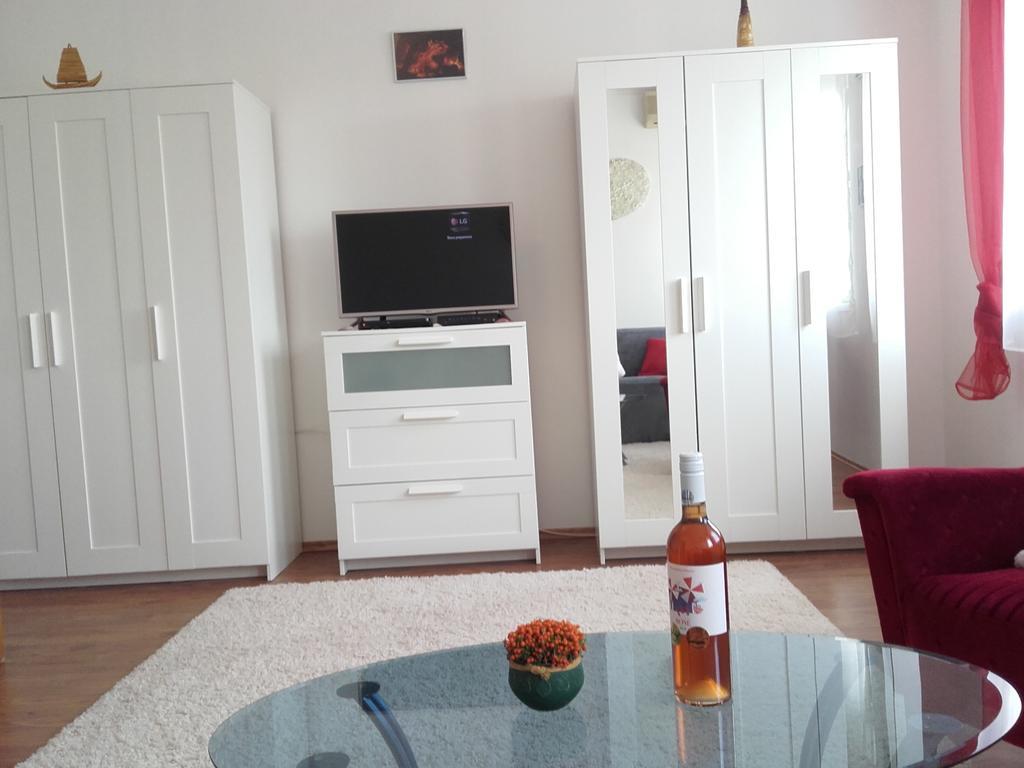 Eger Apartman Exterior foto