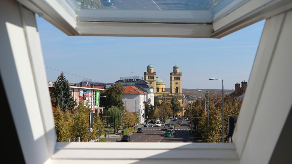 Eger Apartman Exterior foto